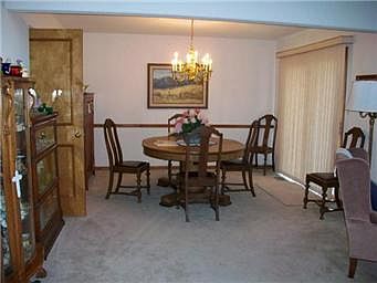 4th image of 8812 Larson Ave