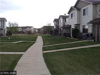5th image of 215 Stallion Ln