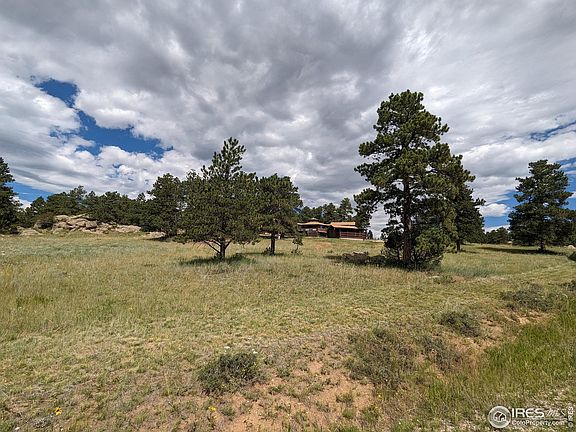 4th image of 51 Mount Zirkel Ct