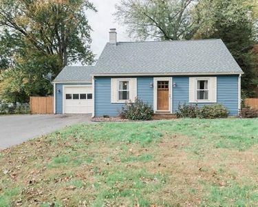 821 River Rd, Agawam, MA, 01001