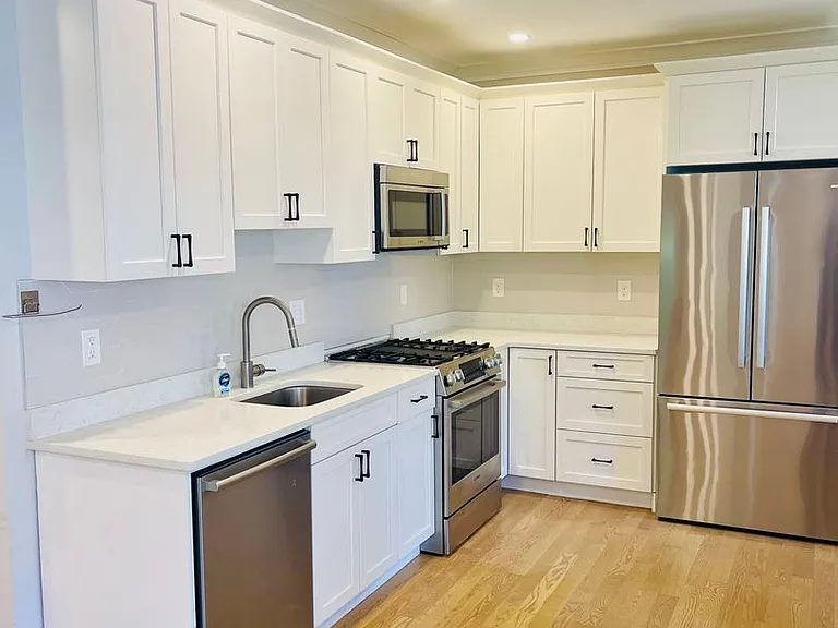 42 Ridgemont St #3 — Photo 2