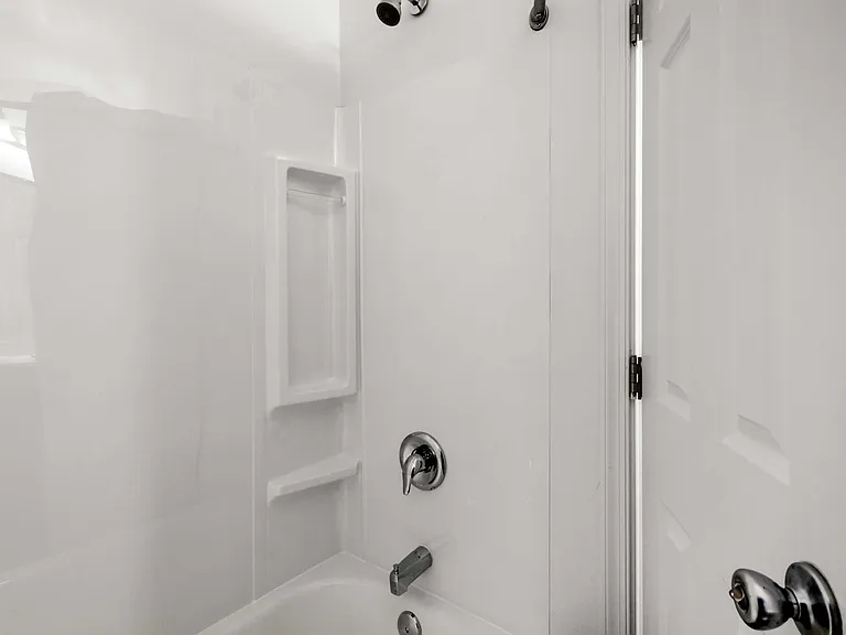 Tuscany Woods Apartments — Photo 22