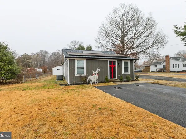 1324 Marlboro Rd, Lothian, MD 20711