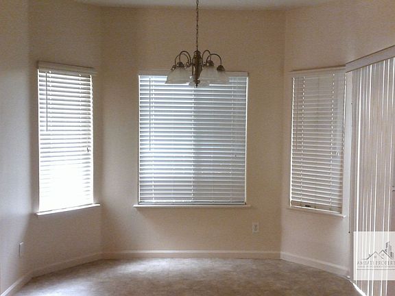 4th image of 4684-4694 W Clinton Ave #4694-101