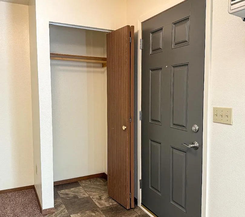 1620 College Ln #16