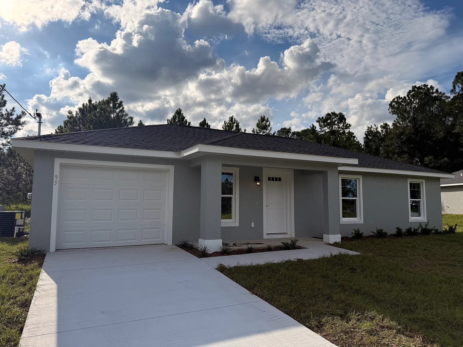 3 bed, 1138 sqft, $1,700 — Photo 1