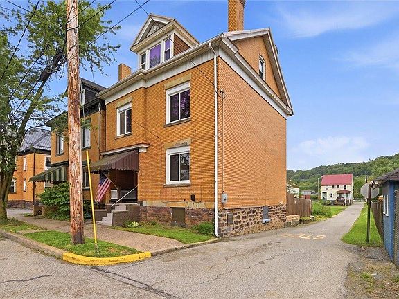 2nd image of 305 3rd St