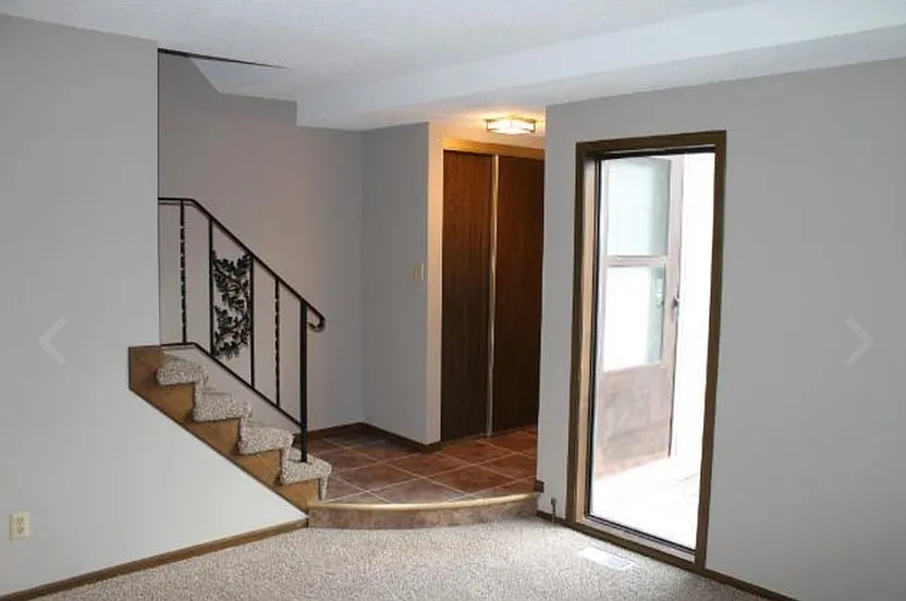 3 bed, 2.5 bath, 1284 sqft, $2,350 — Photo 3