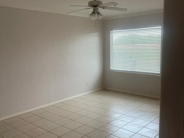 800 W Hall Acres Rd #9 — Photo 17