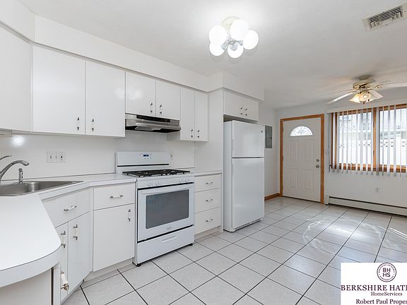 4th image of 24 Caruso Ct #1