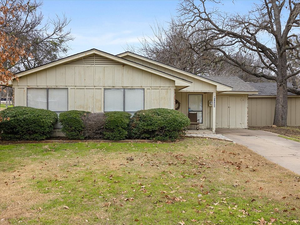 1st image of 5021 Country Club Dr