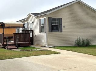 5232 Sheffield Dr, Holly, MI 48442