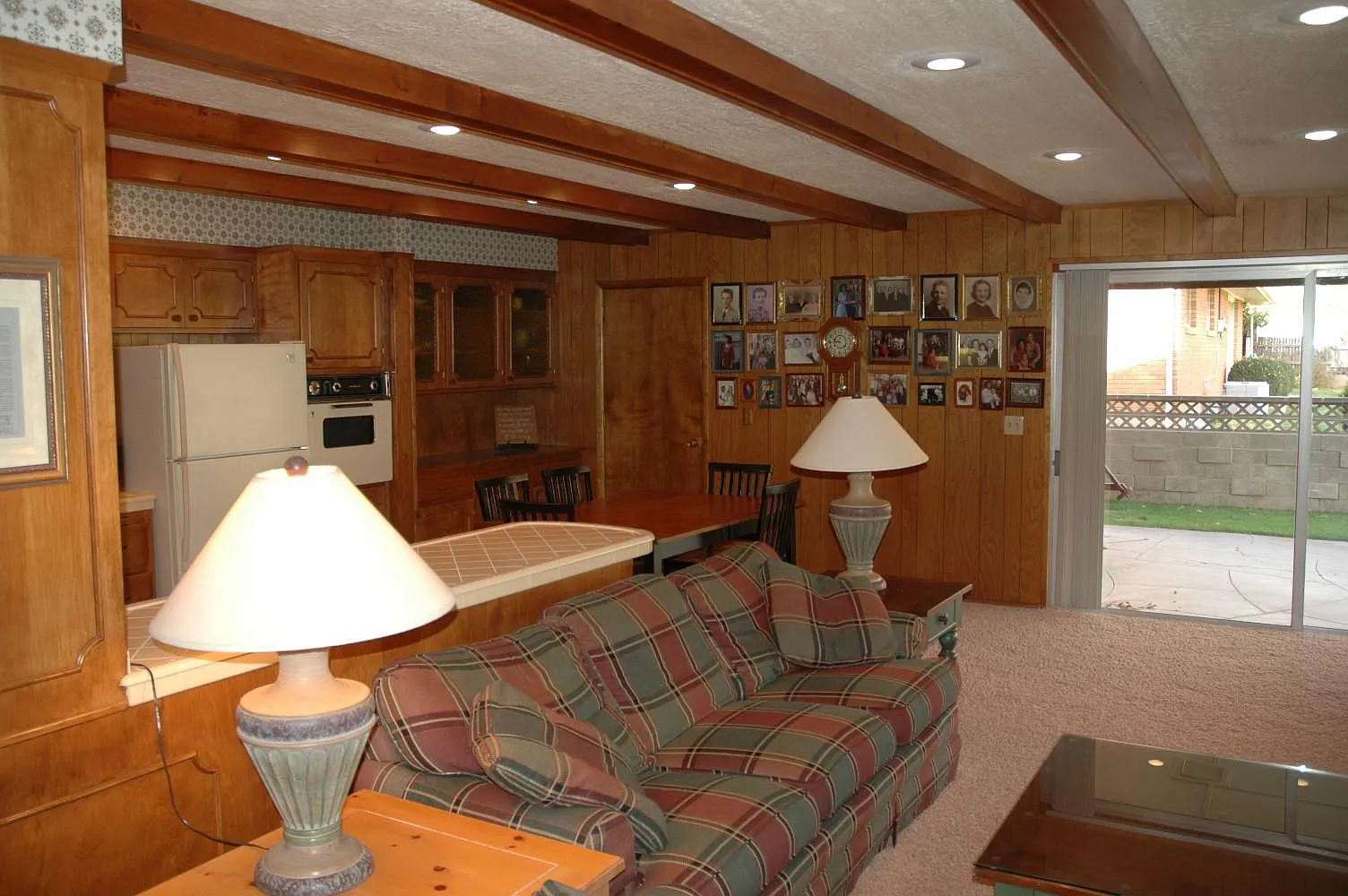 4 bed, 3000 sqft, $2,500 — Photo 2