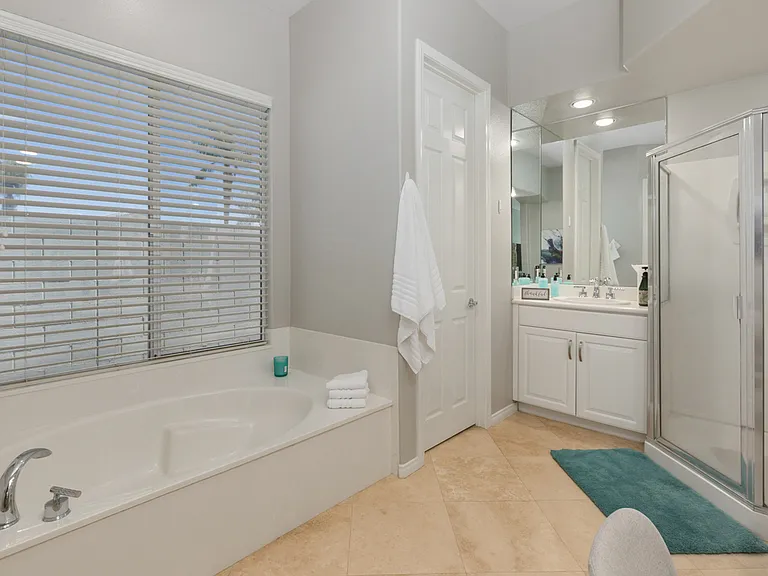48 Provence Way — Photo 15