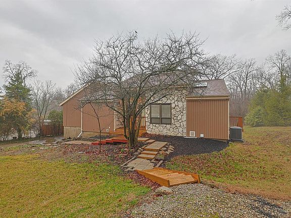 2nd image of 8877 Wuest Rd