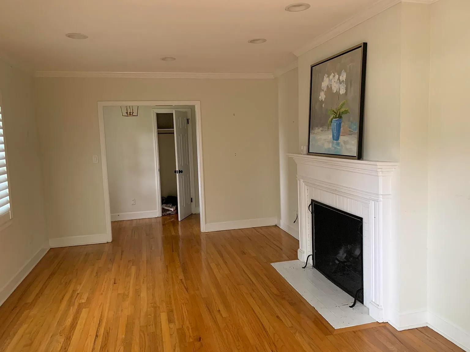 3 bed, 2.0 bath, 1930 sqft, $1,995 — Photo 2