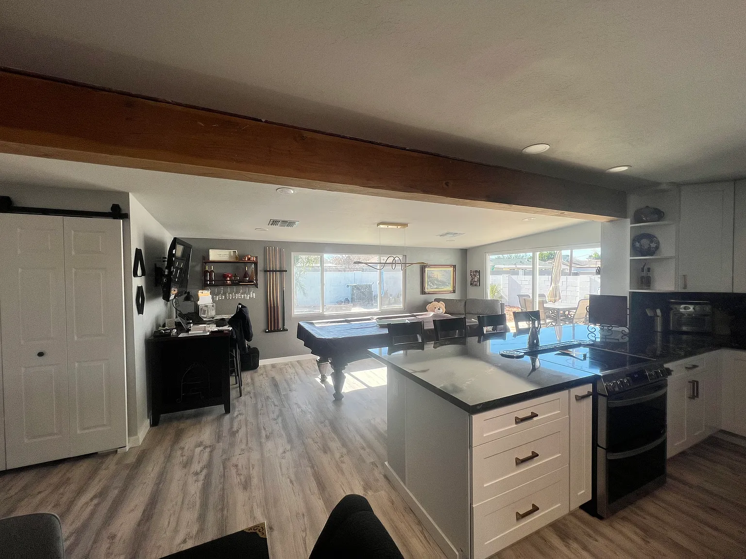 4 bed, 2000 sqft, $5,900 — Photo 4
