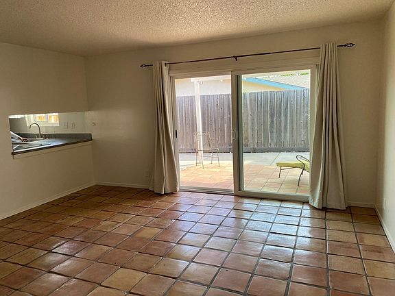 5th image of 323 Consuelo Dr Unit A