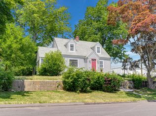 66 Soundview Ave, Fairfield, CT 06825