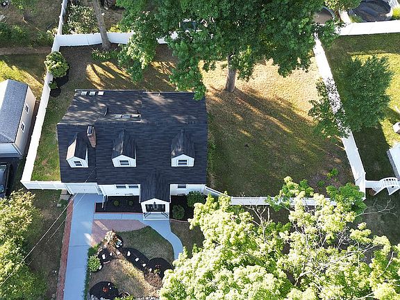 3rd image of 612 Westmoreland Dr
