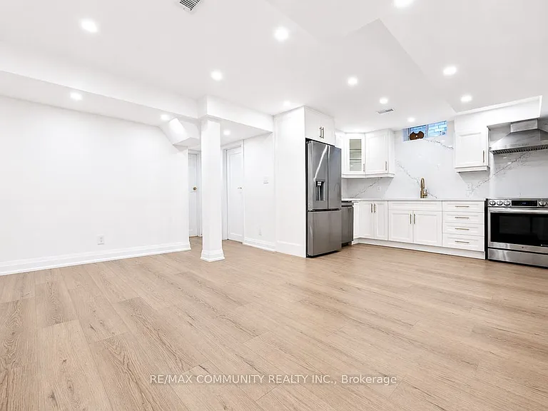 8 Capstan Ct #BASEMENT — Photo 5