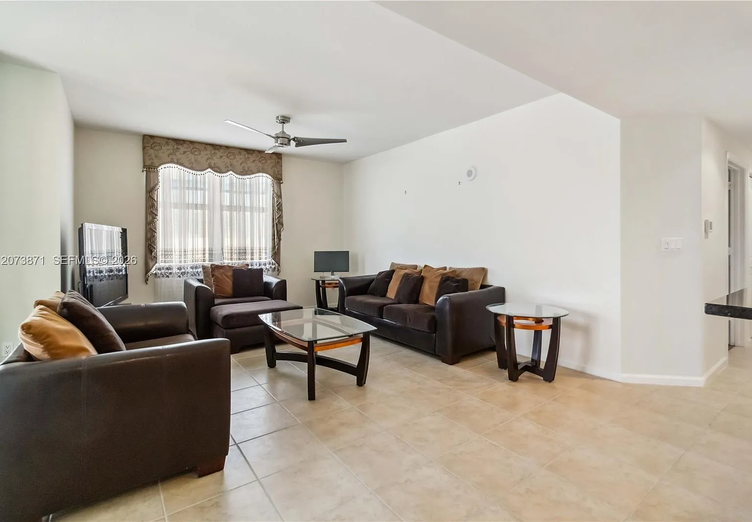 Nuriver Landing Condo — Photo 4