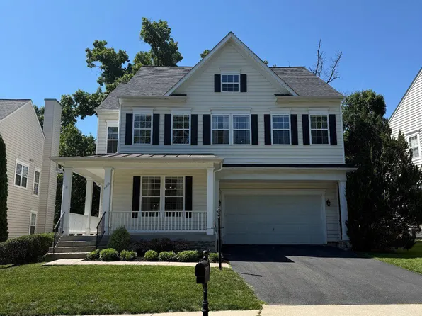 42573 Regal Wood Dr, Ashburn, VA 20148