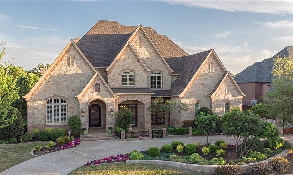 1st image of 2109 Miracle Pointe Dr