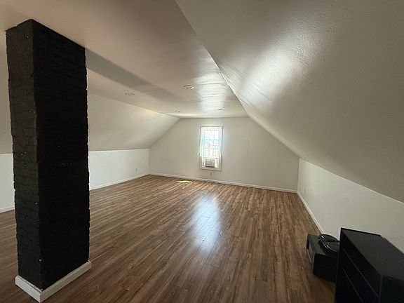 5th image of 4660 W 130th St #5