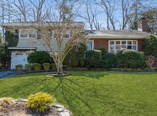 77 Ransom Ave, Sea Cliff, NY 11579