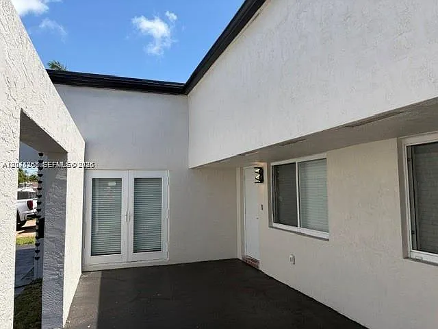 206 NE 1st Ct #1 — Photo 4