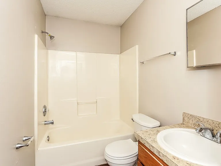 2268 W 44th St — Photo 15