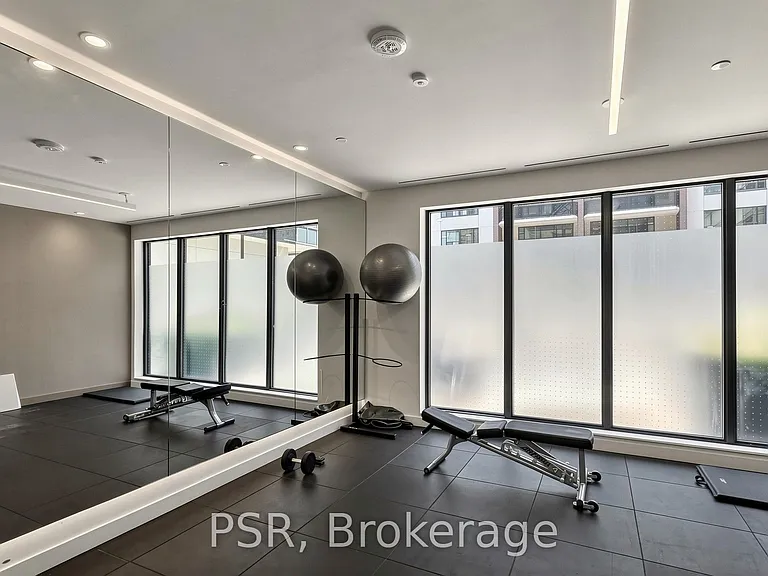 240 Markland Dr #210 — Photo 29