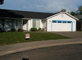 105 Harmony Cir, Grants Pass, OR 97527