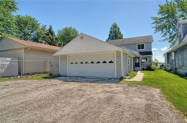 1st image of 5485 Pointe Dr