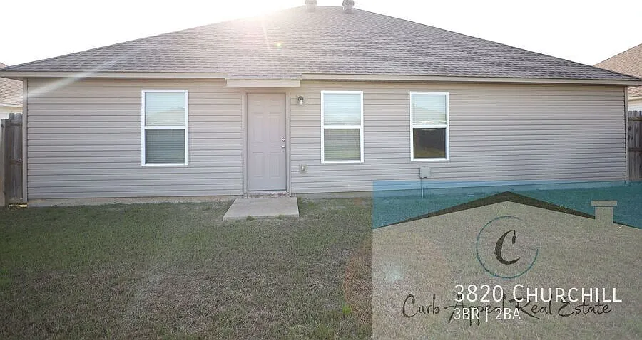 Beautiful 3 bed / 2 bath home with fenced back yard - Nettleton!! — Photo 2