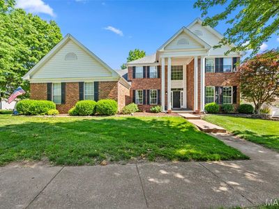 17115 Hillcrest Field Ct, Chesterfield, MO, 63005