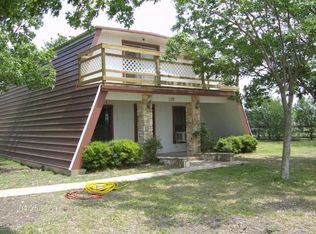 110 Wm Pettus Rd, Maxwell, TX 78656