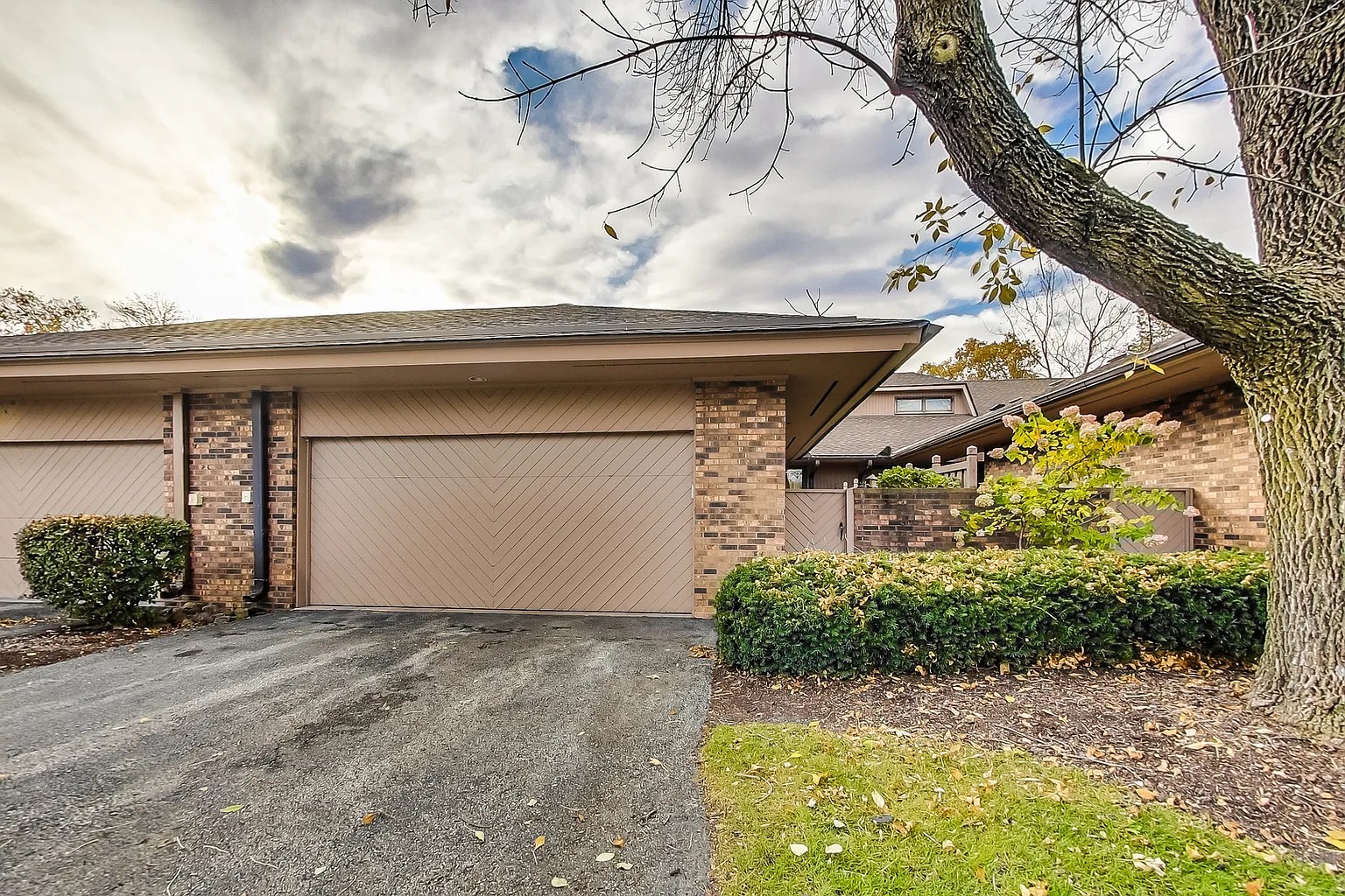 1216 Indian Trail Rd #4C photo 1