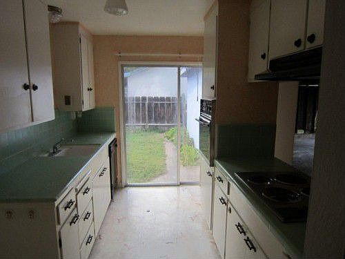5th image of 245 San Joaquin Dr