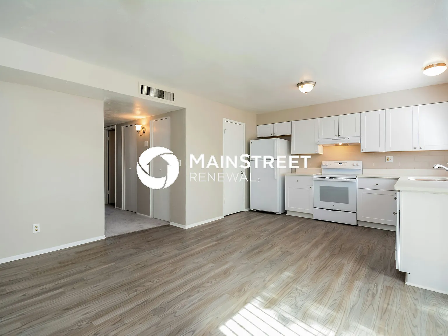 2189 S Richey Blvd — Photo 4