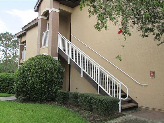 2nd image of 14049 Fairway Island Dr APT 121