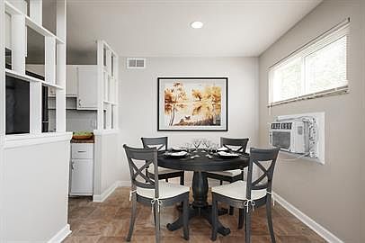 2nd image of 3656 Seabrook Ave #11001411