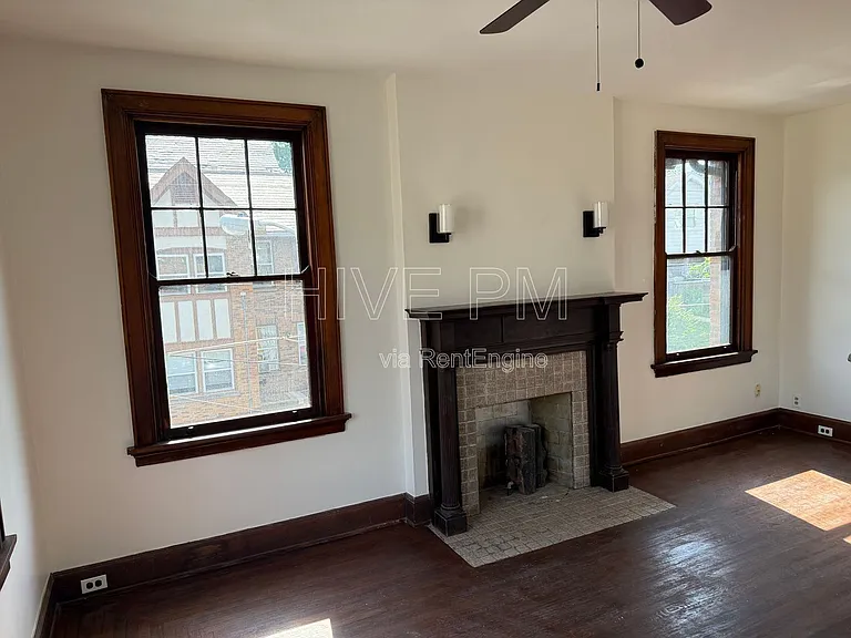 3745 Saint Lawrence Ave #1 — Photo 4