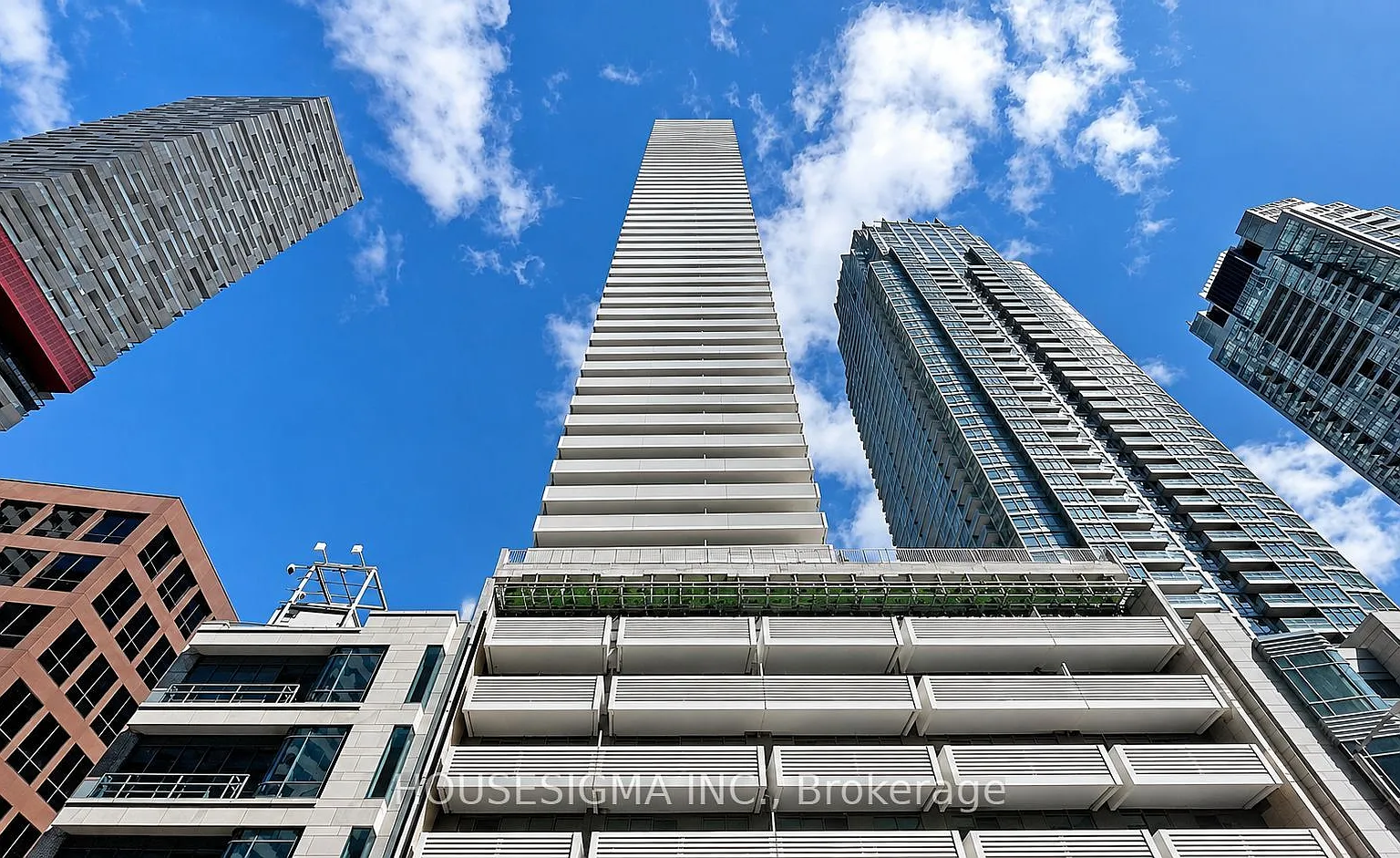 2 bed, $2,300 — Photo 1
