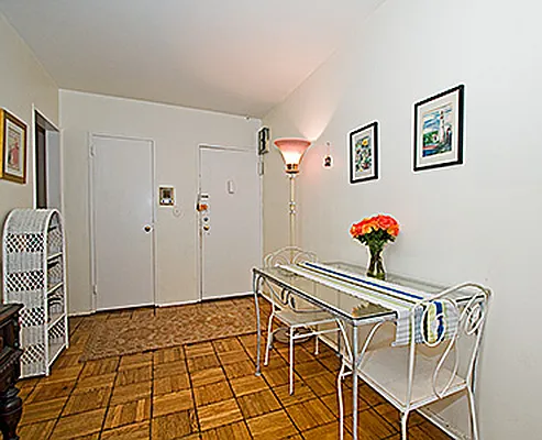 Sold by Fenwick Keats Real Estate | media 5
