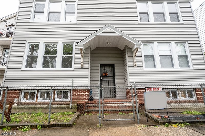 1st image of 62 Telford St APT 2R