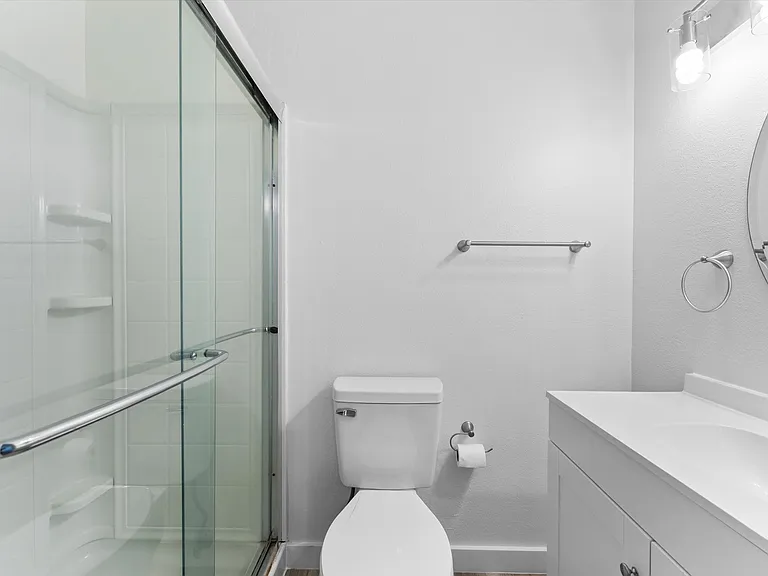 714 S Berwick Dr — Photo 19