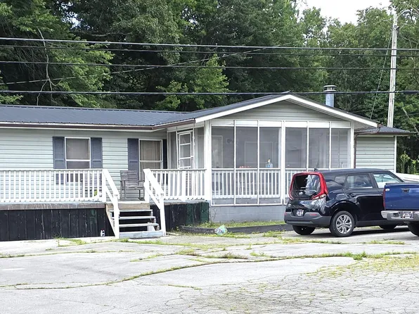 1195 Buffalo Rd, Oneida, TN 37841
