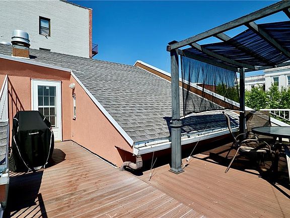 5th image of 428 Ovington Ave APT 3A